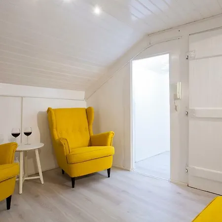 Alfama Vintage Apartments By Altido Apartment